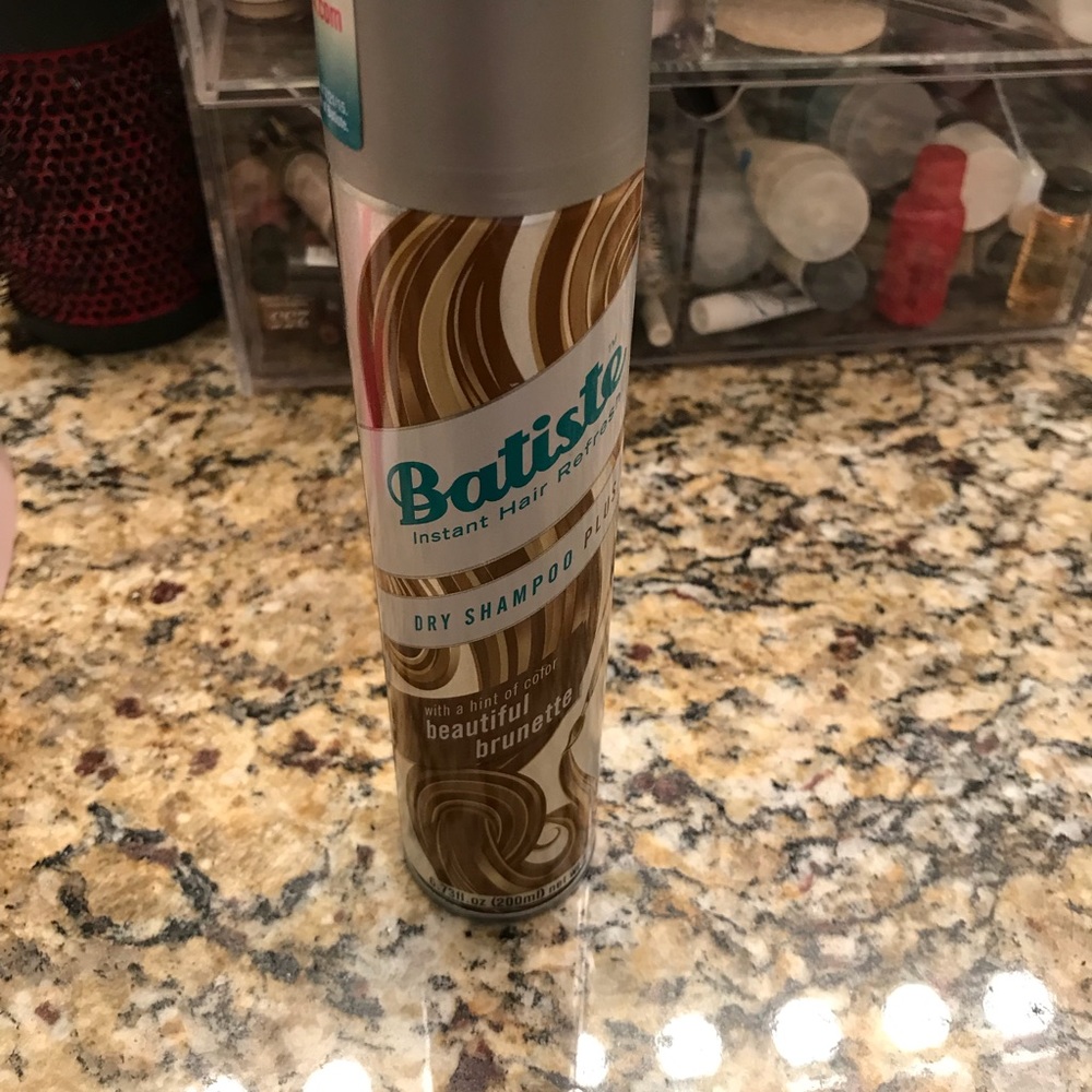 4 Batiste dry shampoos